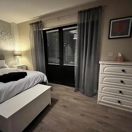 Five Valleys, Ballinastraw بونكلودي
